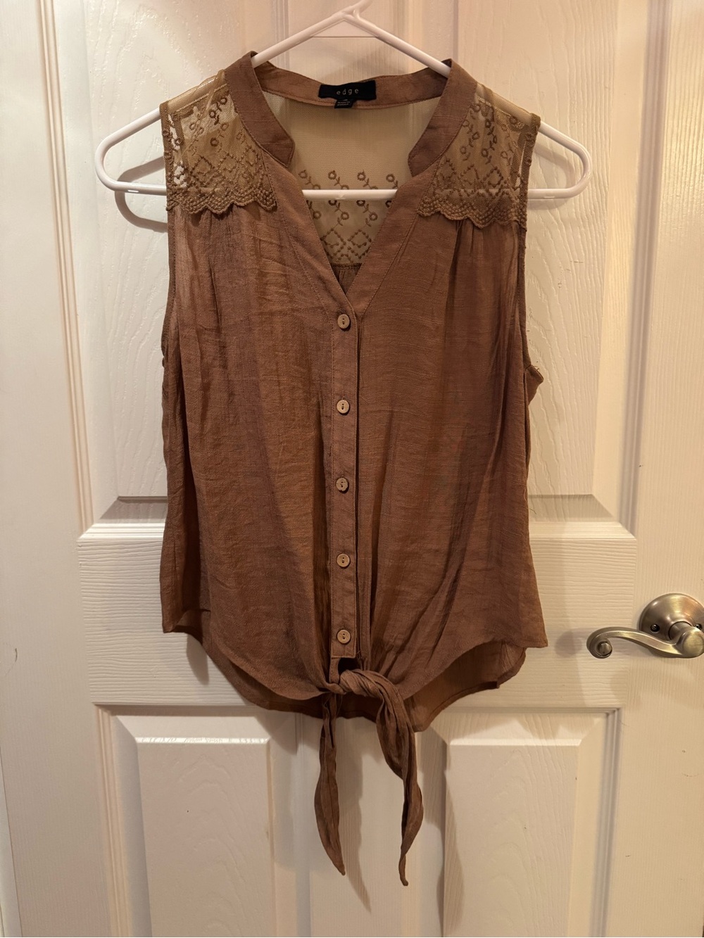 Edge Brown Lace Yoke Sleeveless Tie Front Blouse | Size Small
